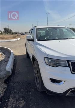 جیپ گراند شیرۆکی